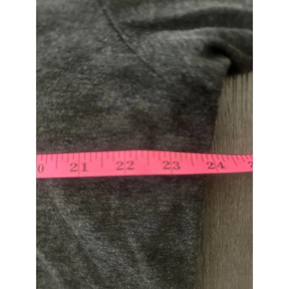 TravisMathew Polo Shirt Mens XL Gray Heather Golf 3-Button Embroidered‎ Logo